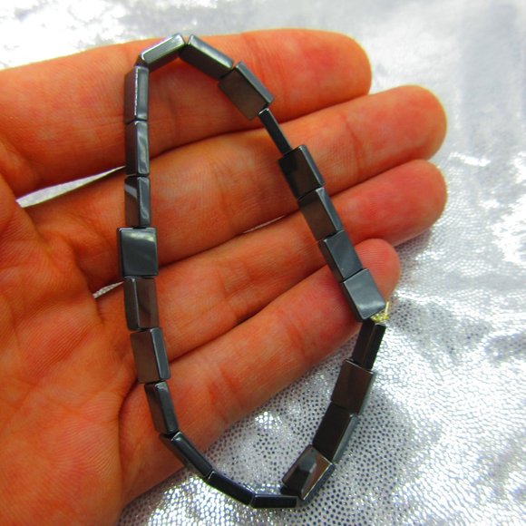 Hematite Flat Rectangles 7" Stretchy Gemstone Bracelet - Picture 1 of 3
